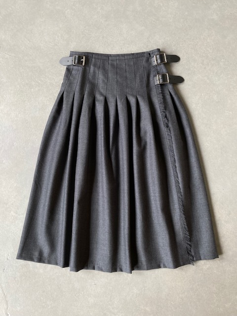 O’NEIL OF DUBLIN WORSTED WOOL LOW WEST PLEATS WRAP SKIRT with PIN