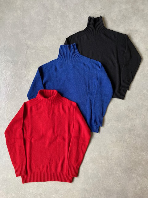 Modele Paticuliar ARMEN GEELONG LAMBS WOOL SEAM FREE POLO NECK SADDLE SHOULDER P/O