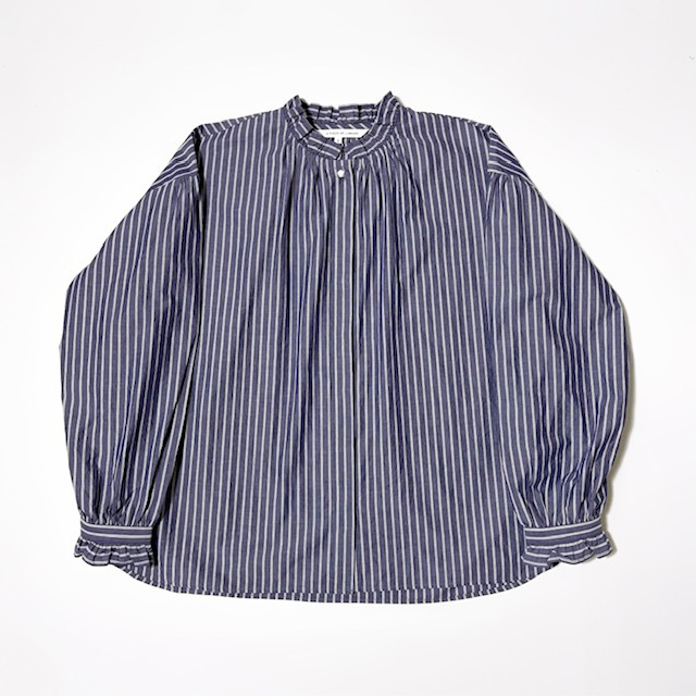 A PIECE OF LIBRARY タイプライターストライプブリーズラインフリルブラウス