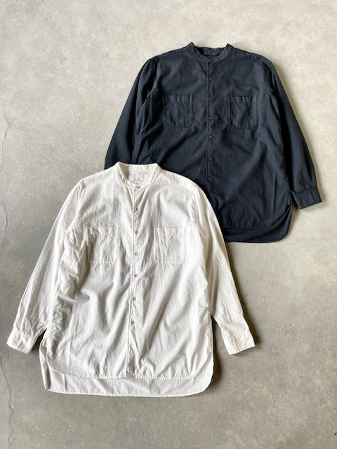 maison de soil  HANDWOVEN HEVY COTTON PLAIN  BACK OPNING STAND COLLAR SHIRT  with MINI PINTUCK