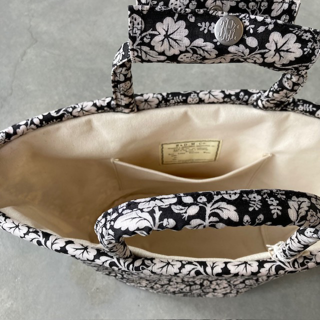 R&D.M.Co- (OLDMAN'S TAILOR) WILD BERRY MARCHE BAG (S)