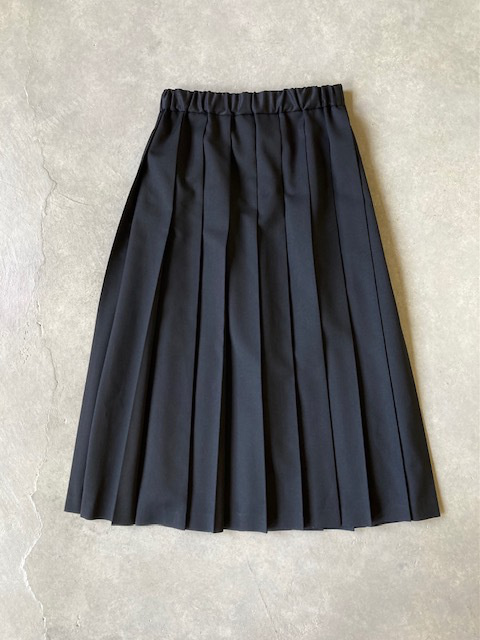 A PIECE OF LIBRARY スマートウールクラシックプリーツスカート