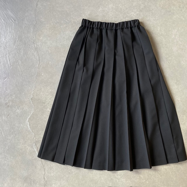A PIECE OF LIBRARY スマートウールクラシックプリーツスカート