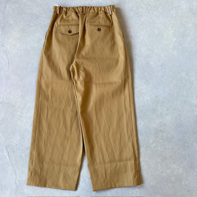 A PIECE OF LIBRARY クラシックウェポンマスターワイドパンツ