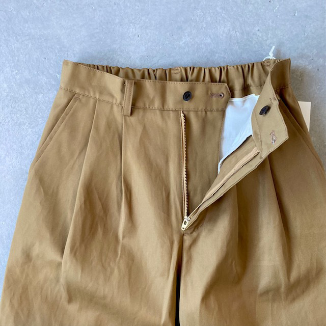 A PIECE OF LIBRARY クラシックウェポンマスターワイドパンツ