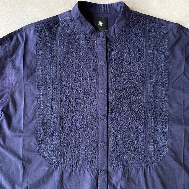 maison de soil 60s ORGANIC CAMBRIC  with EMB BANDED COLLER SHIRT