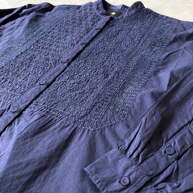 maison de soil 60s ORGANIC CAMBRIC  with EMB BANDED COLLER SHIRT