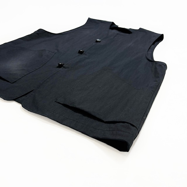 STILL BY HAND コットンナイロンツイルベスト