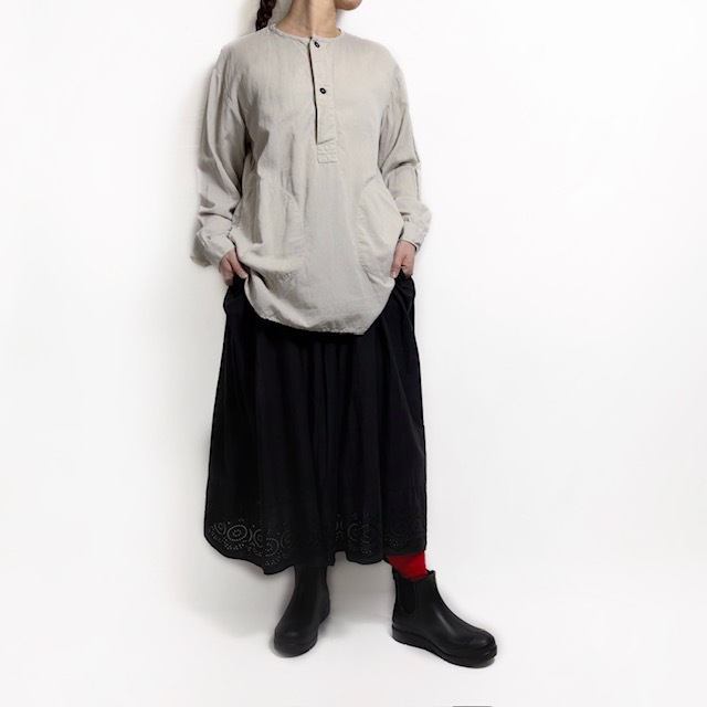 HTS (HARROW TOWN STORES)　COTTON LINEN PLAIN OVERDYE HENRY NECK SHIRT