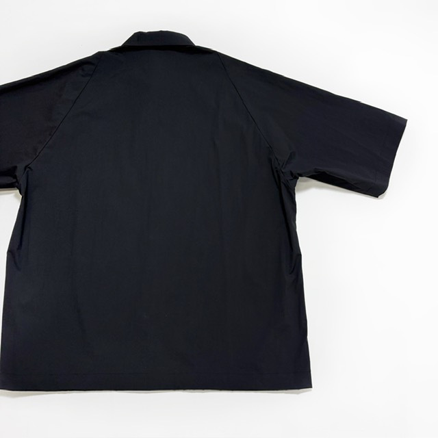 STILL BY HAND ラグランスリーブナイロンシャツ