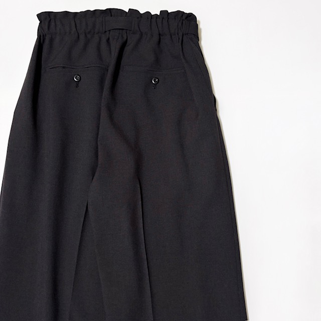 Lelill ベルテッドワイドパンツ