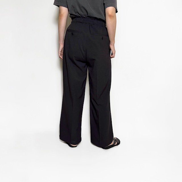 Lelill ベルテッドワイドパンツ